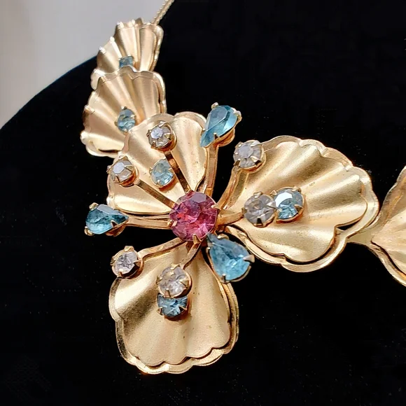 1940's Bugbee & Niles Gold Tone Atomic Starburst Floral Shell Petal Necklace - Picture 12 of 13